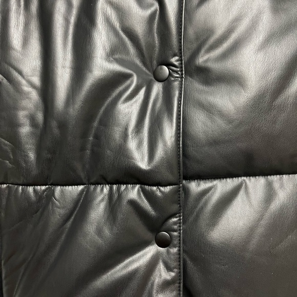 Black Faux Leather Puffer Vest - Picture 7 of 10